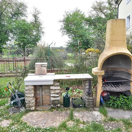 Cozy And Practical In Avonija Διαμέρισμα Murine